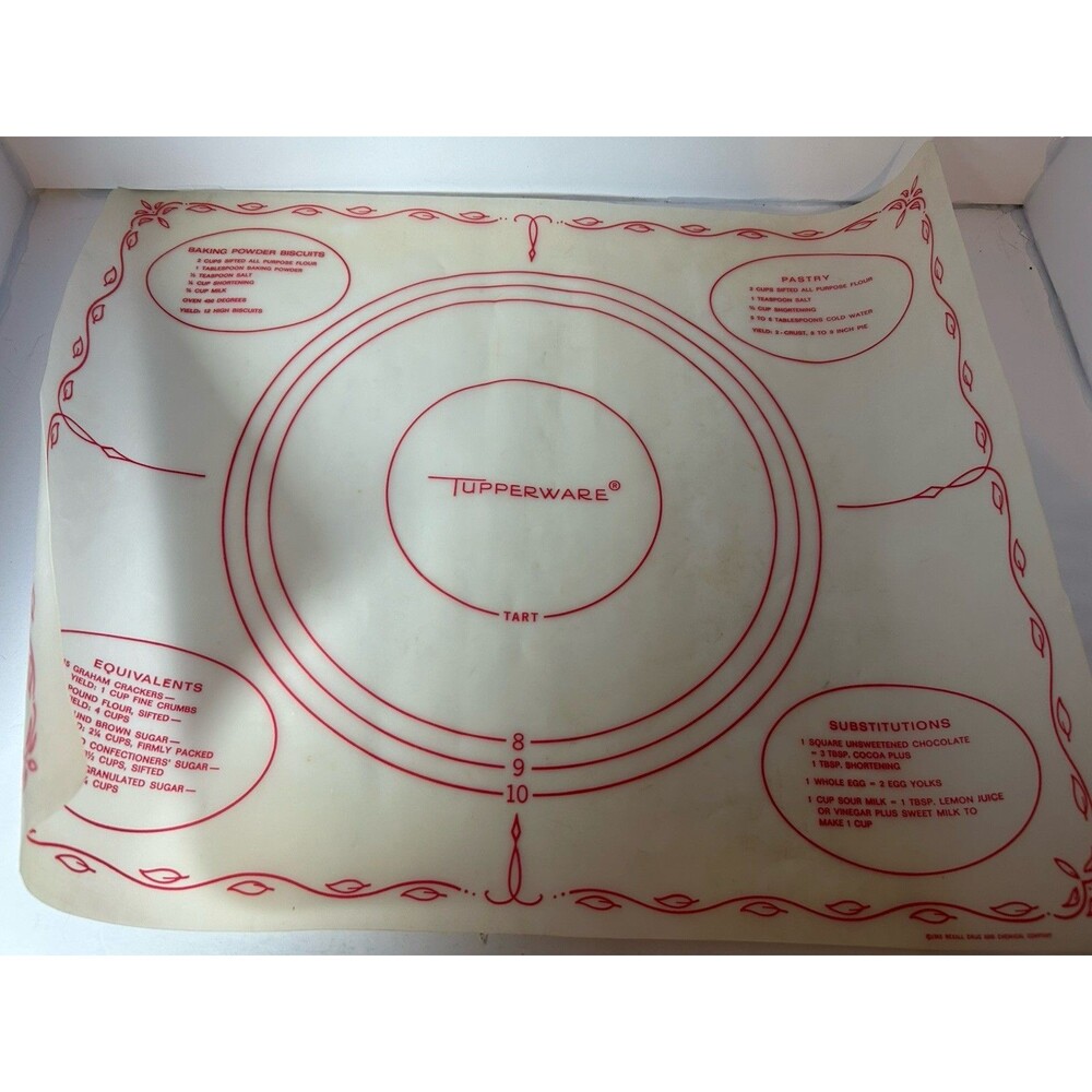 1965 Tupperware Vintage PASTRY MAT Pie Tart Crust Roll Dough